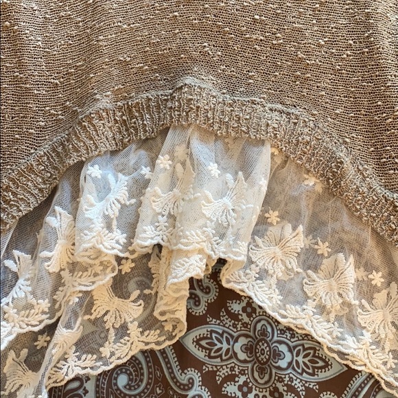 LF Sweater - Picture 3 of 4